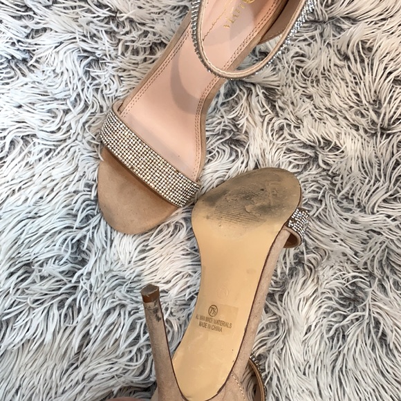 Cream Dazzled Heels - Picture 4 of 4